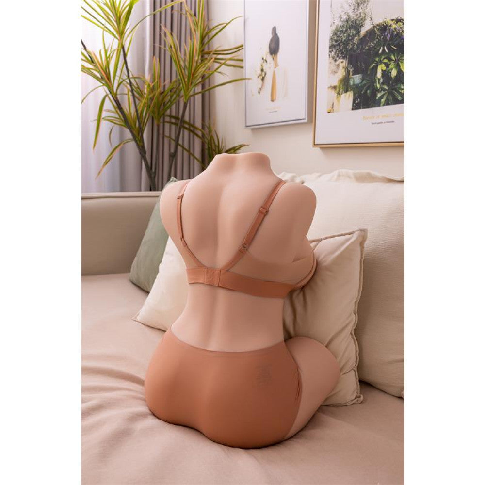 Dania Large Vibrating Body Masturbator