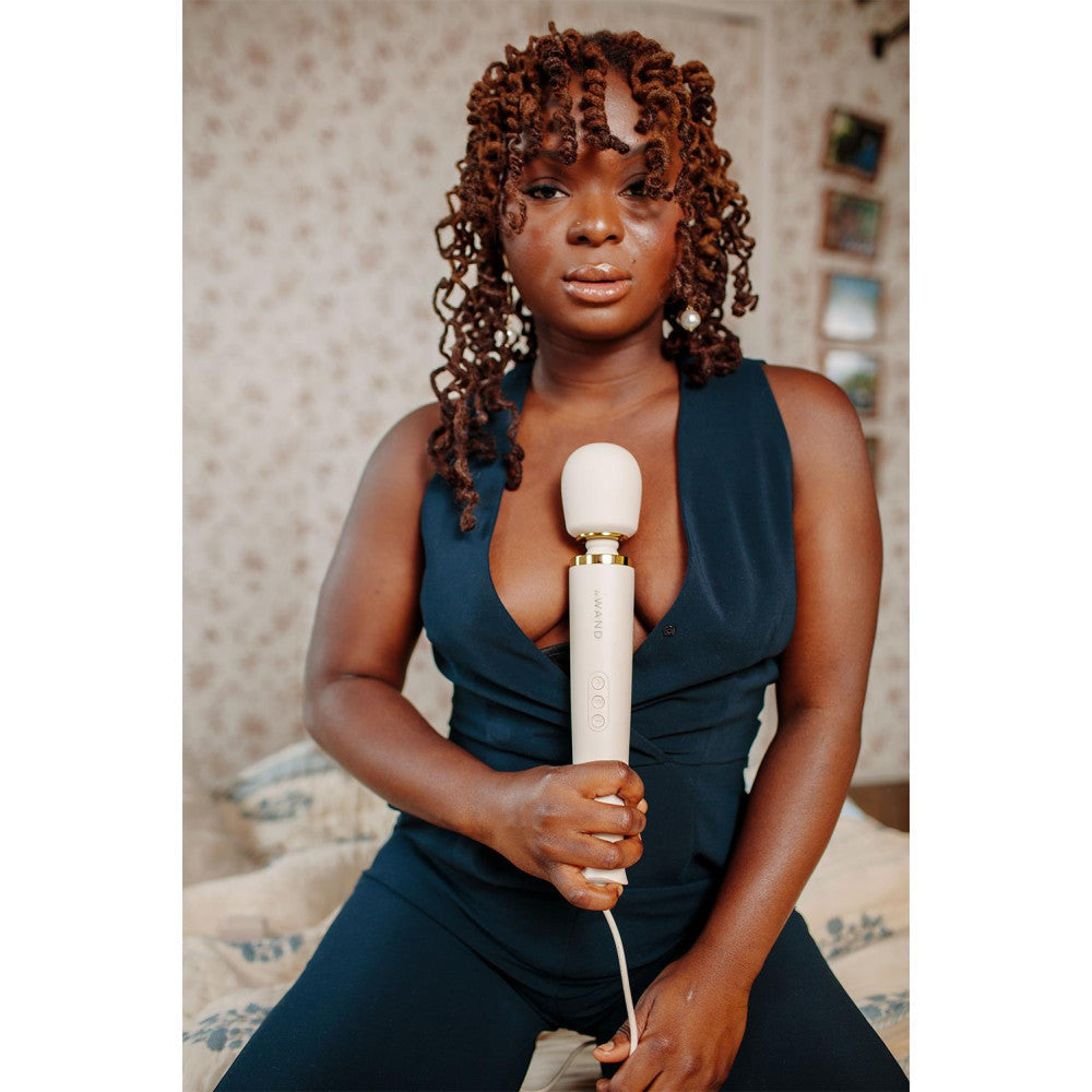Large Powerful Le Wand Massager with Adapters Cream Colour