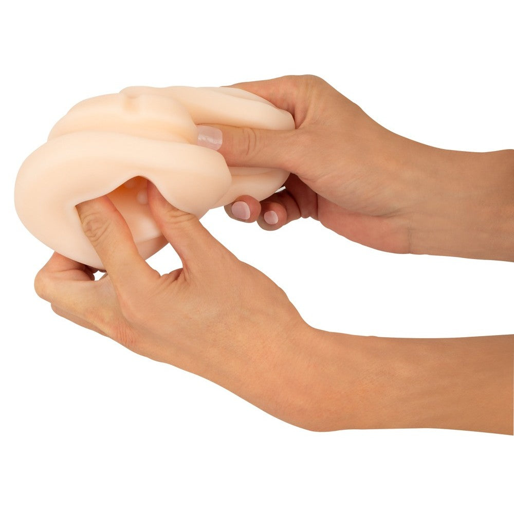 Wyne 1 Rechargeable Sucking & Vibrating Vagina Masturbator