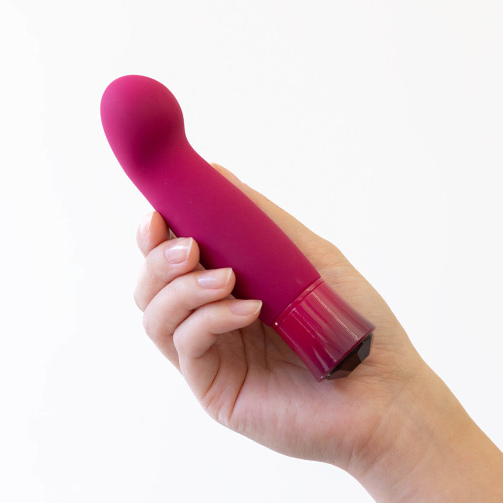 Oh My Gem Rechargeable Warming Vibrator with Red Crystal