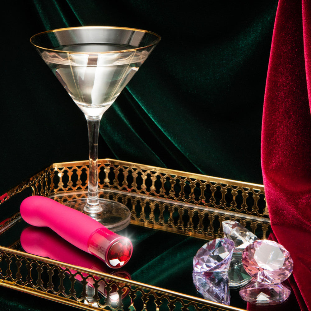 Oh My Gem Rechargeable Warming Vibrator with Red Crystal