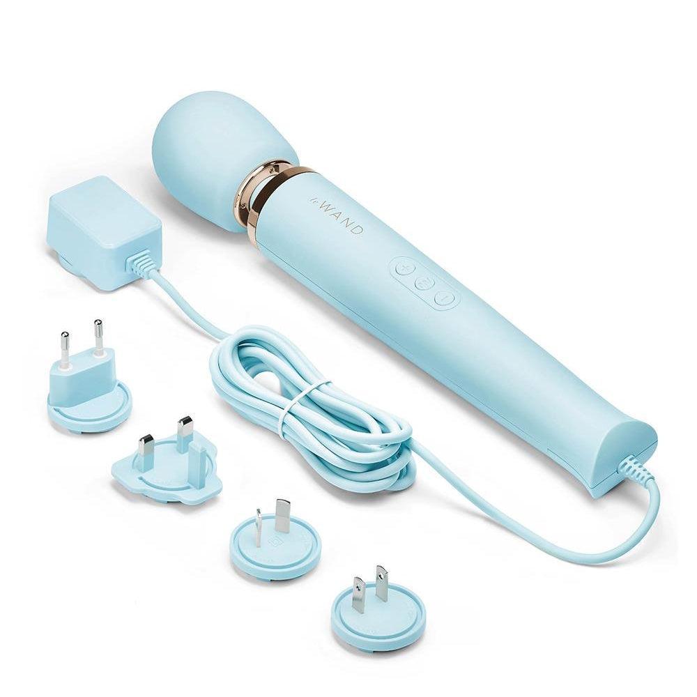 Powerful massager Le Wand Plug In for contact blue