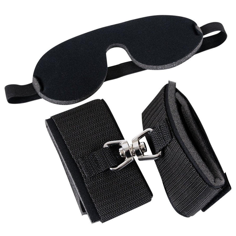 Bad Kitty handcuffs and eye mask