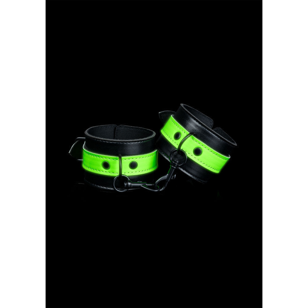 Glow In The Dark Fluorescent Leather Wrist Restraints Ouch!