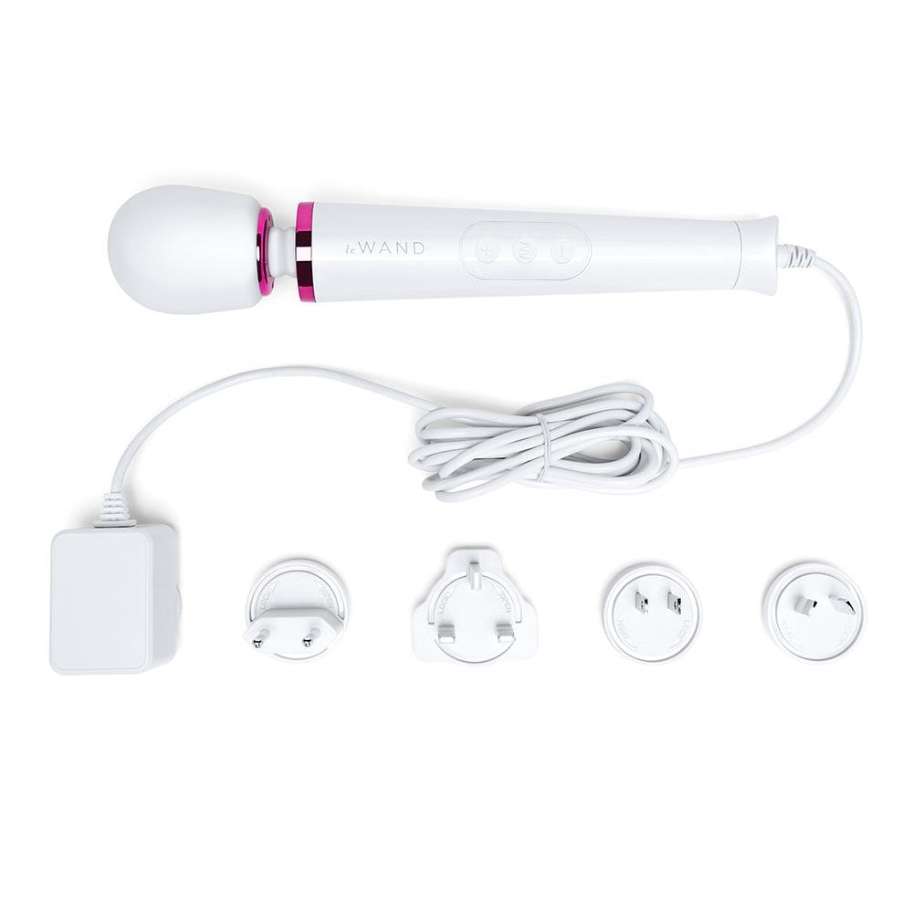 Powerful massager Le Wand Plug In for contact white