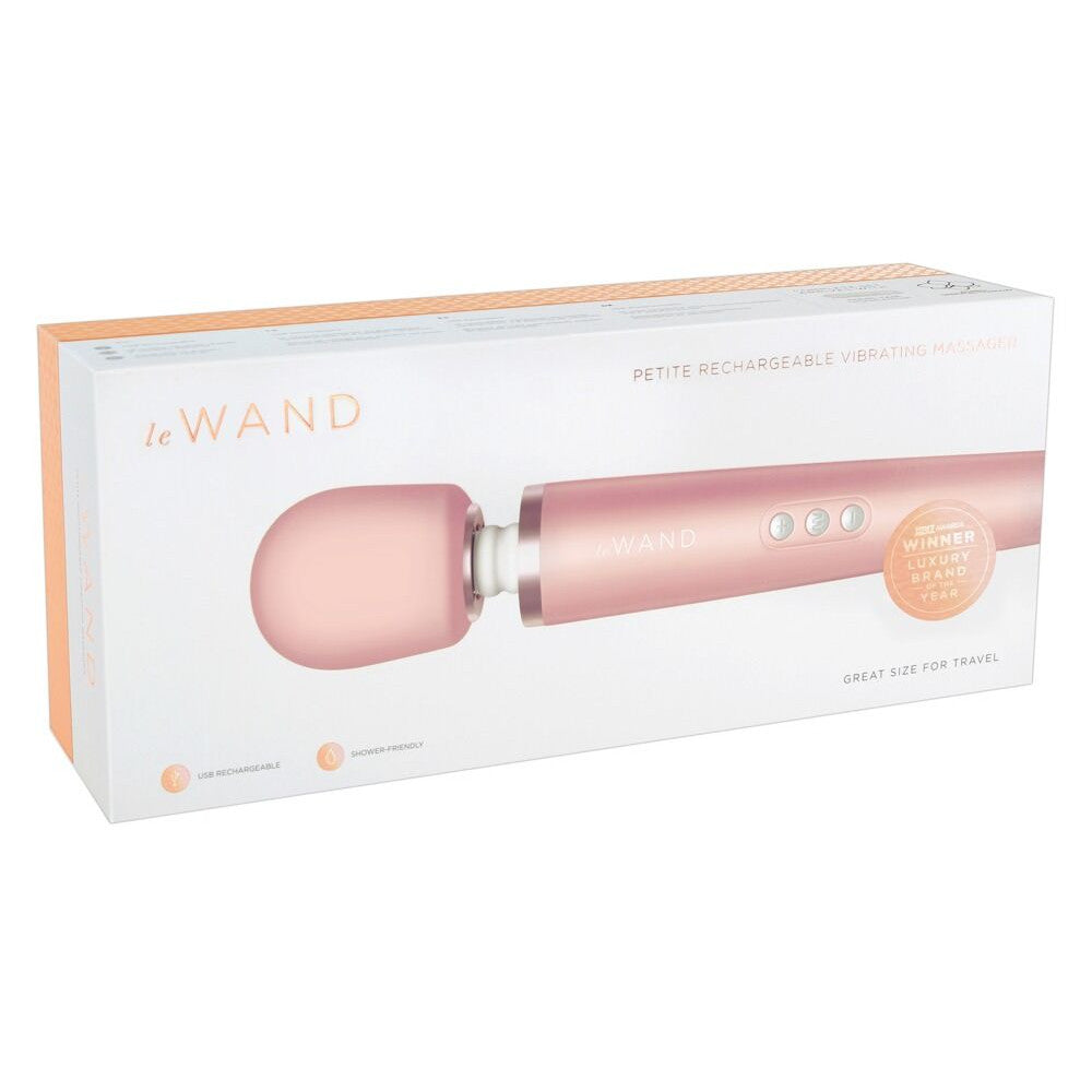 Rechargeable powerful massager Le Wand pearl pink