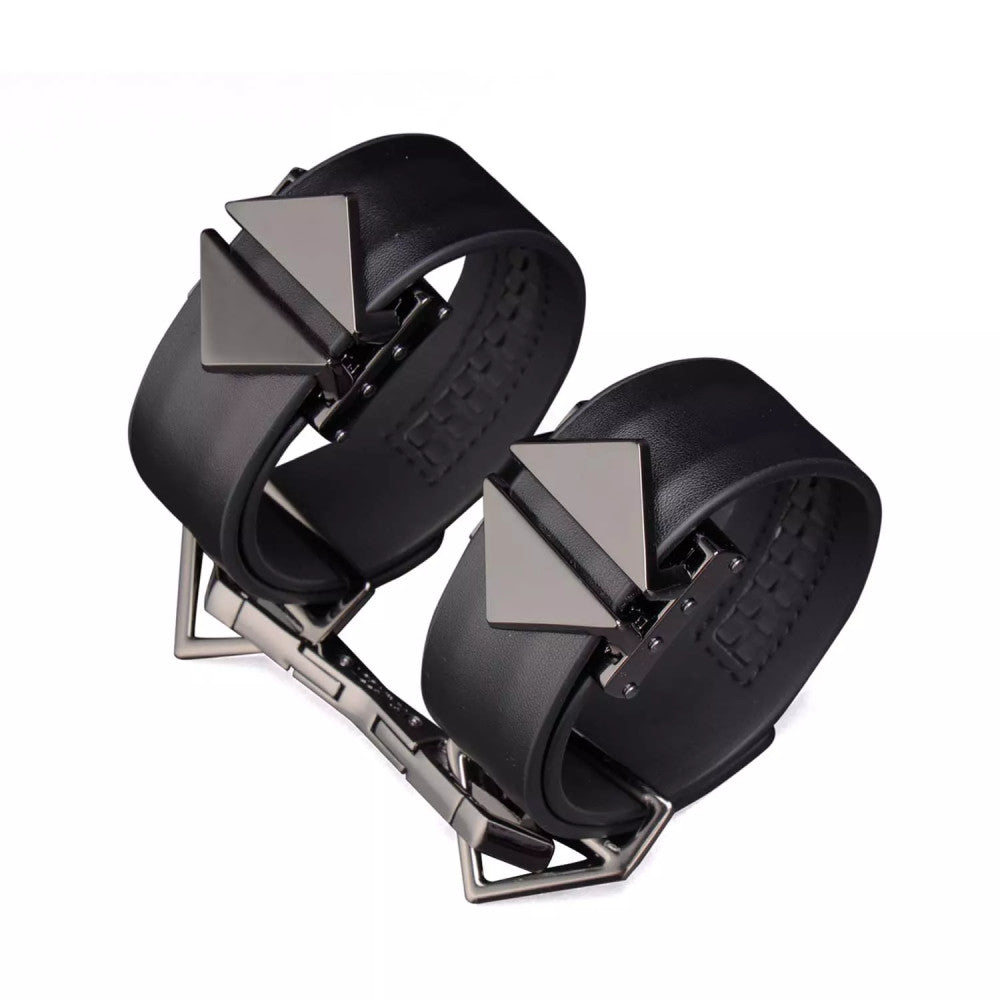 Set of Adjustable Leather Restraints with Metal Connector Lockink Black
